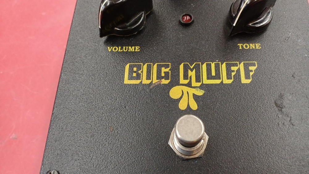 ELECTRO-HARMONIX / Big Muff Army black