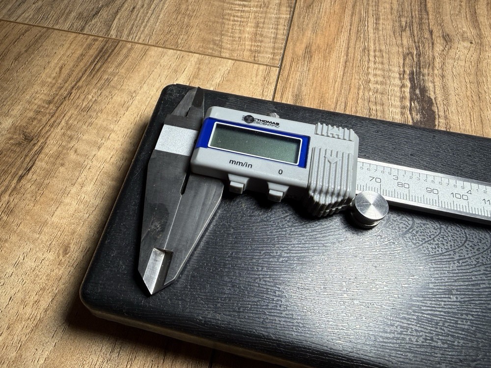 Thomas Scientific Electronic Digital Caliper ￼