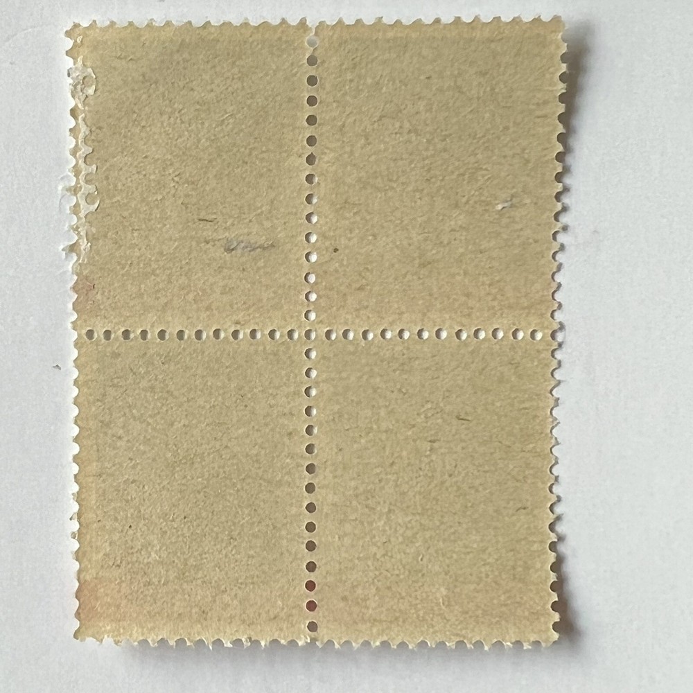 ERROR 1945 CHRISTMAS SEAL BLOCK WITH WHITE DOT BY FACE MNH