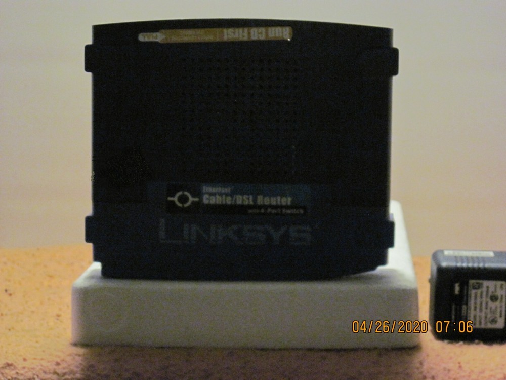 Linksys Etherfast Cable/DSL Router with 4-Port Switch (BEFSR41 Ver.4.1)
