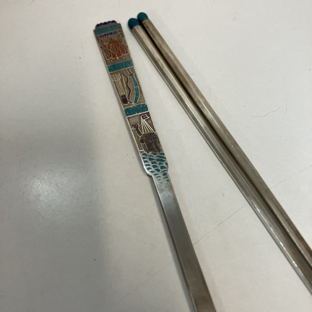 Korean Chopsticks & Spoon Set .700 Silver Original Box 93.3g