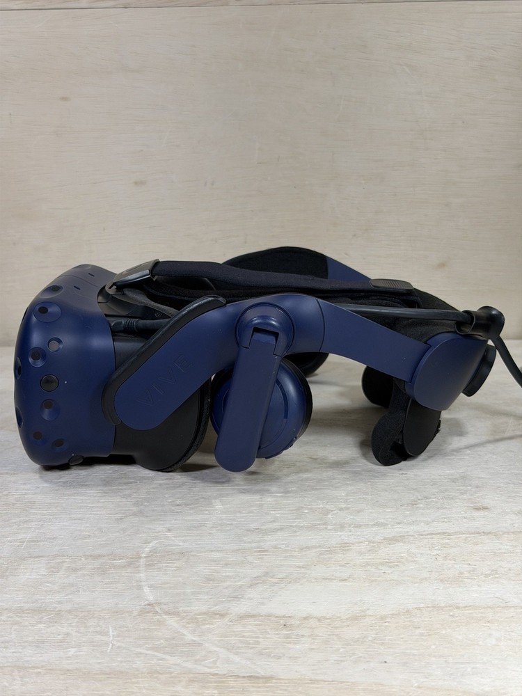 HTC 2Q29100 Vive Pro Virtual Reality Headset & 1 Cable Only