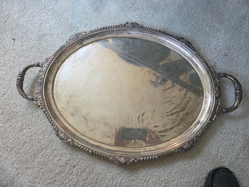 A Large Oval Solid Sterling Silver  Serving Tray - Walker & Hall Sheffield 1908