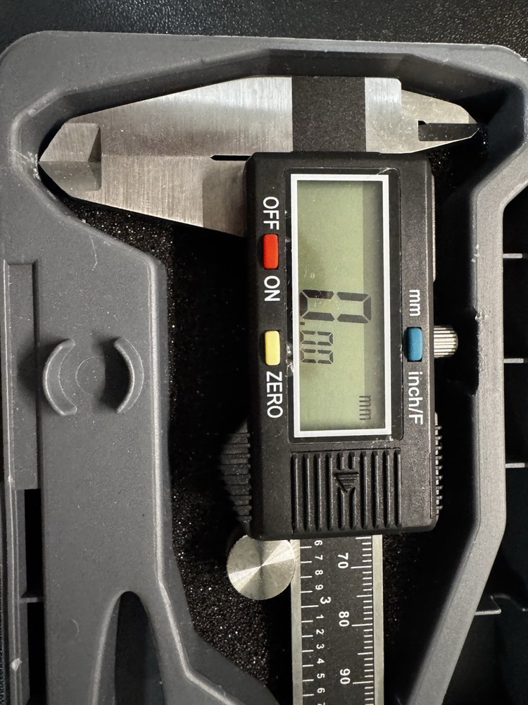 digital caliper measuring tool