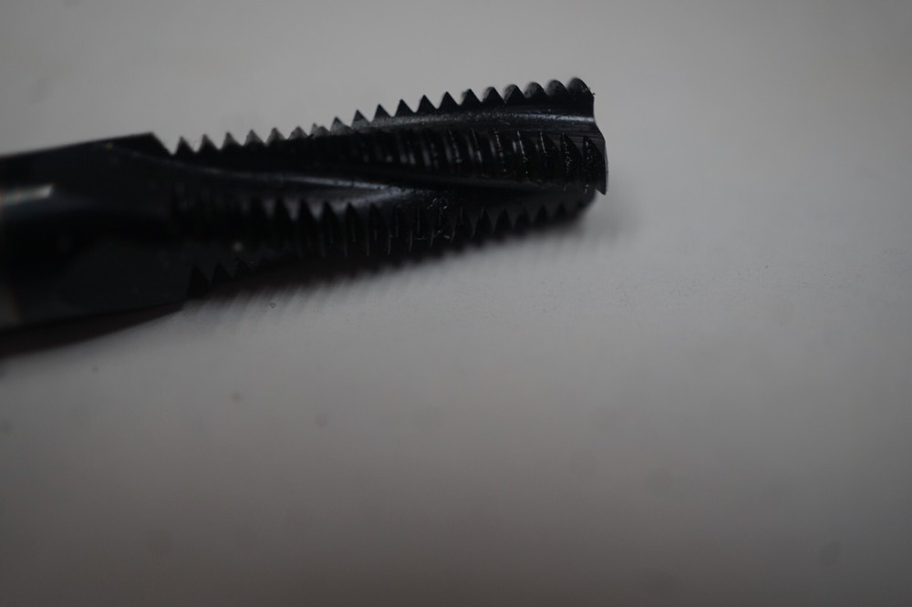 USA Solid Carbide Thread Mill 3/8-24 .290" Dia. 5/16" Shank