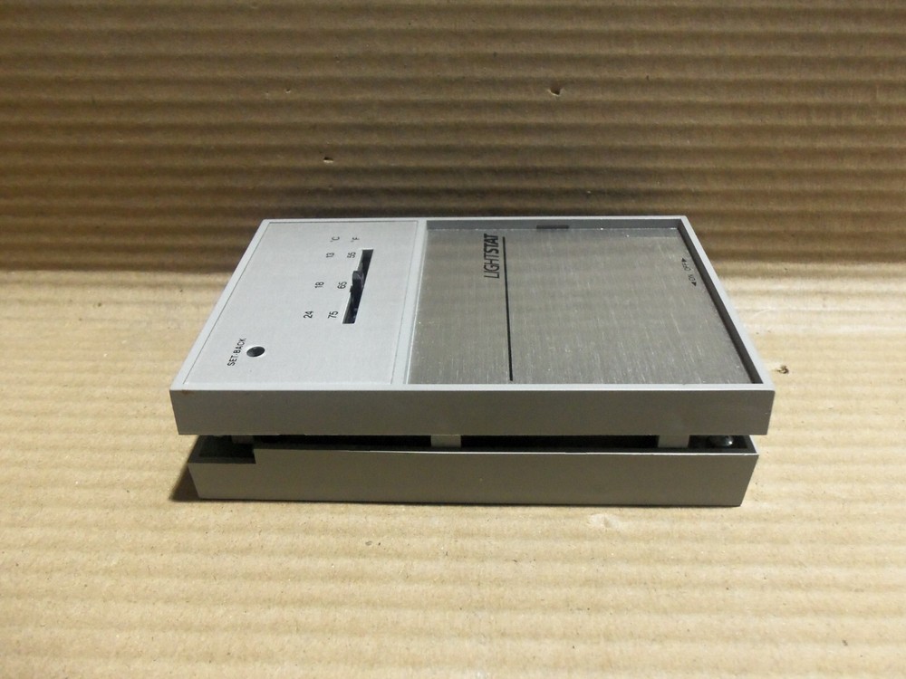 New Lightstat TGH1 Light Sensitive Automatic Setback Thermostat Heating Only AK