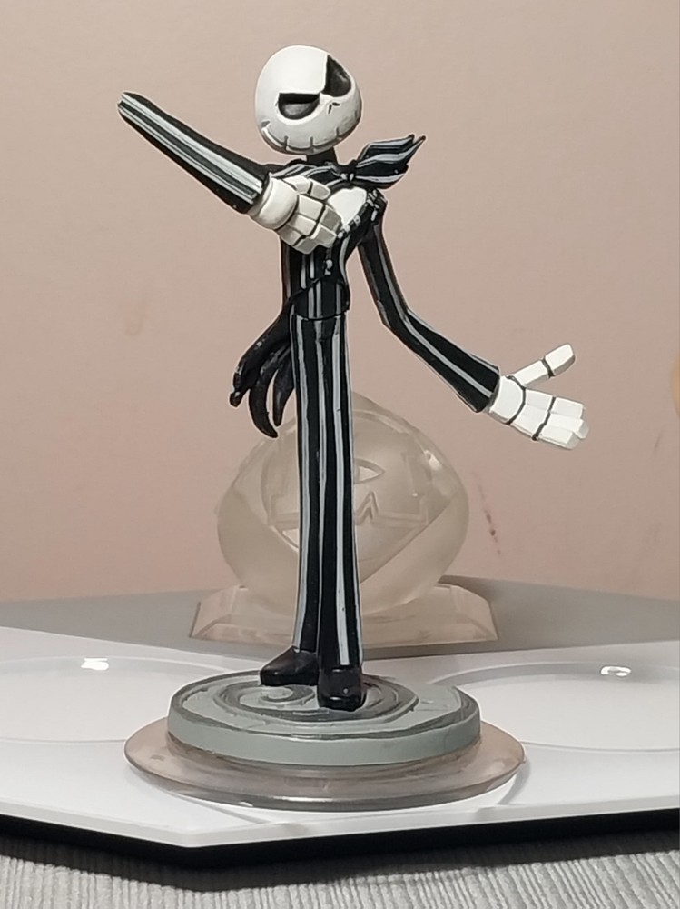 Disney Infinity Figure Lot & Platform