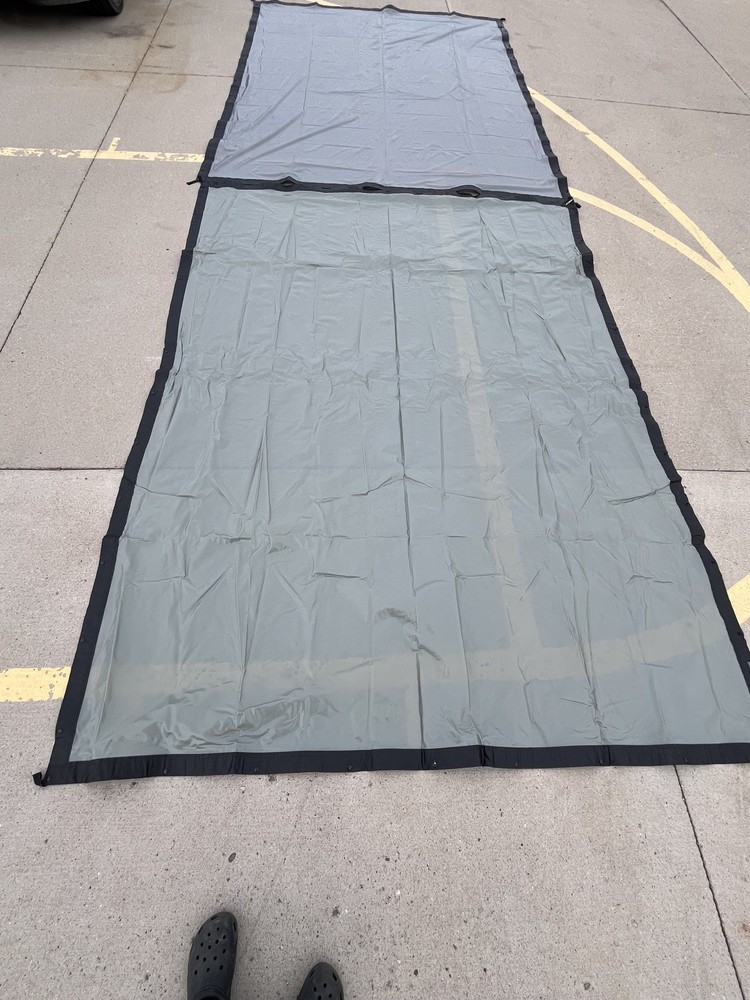 Da-Lite Fast-Fold Deluxe 9’ x 12’ Screen System - 2 Screens