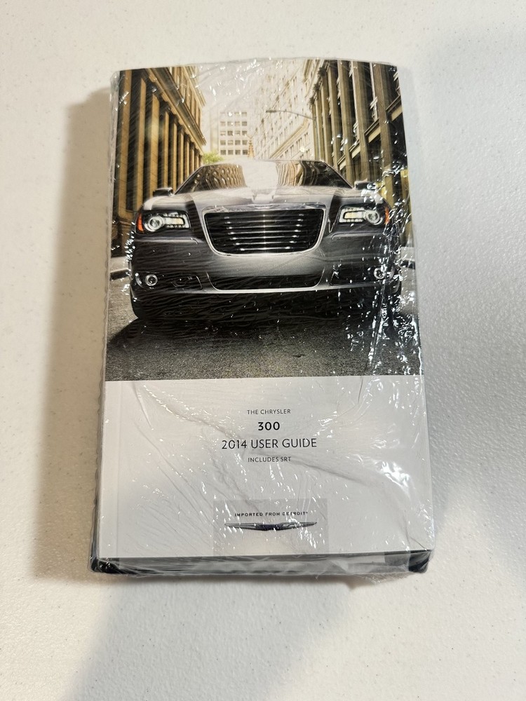 2014 Chrysler 300 Owners Manual Set New