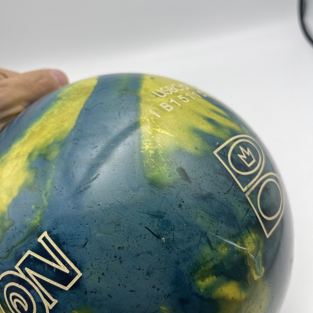 brunswick bowling ball Python 15.71 Lb.