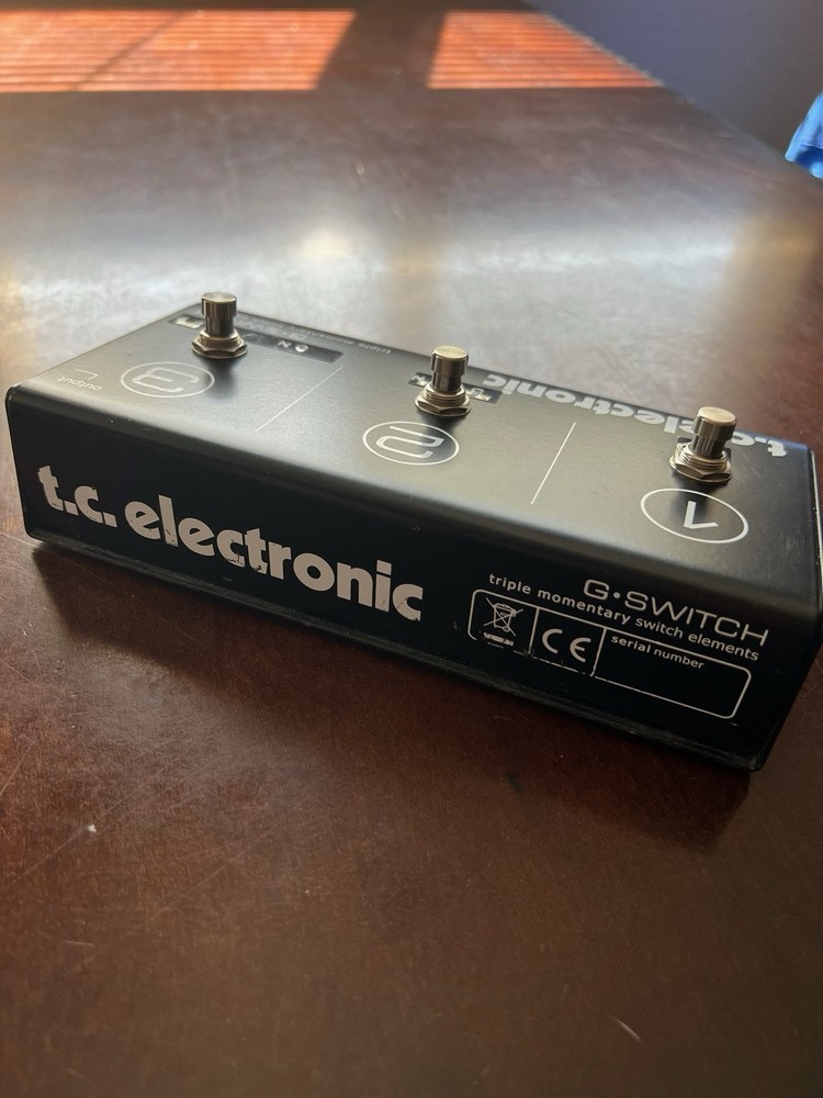 TC Electronic Triple Momentary Foot Switch
