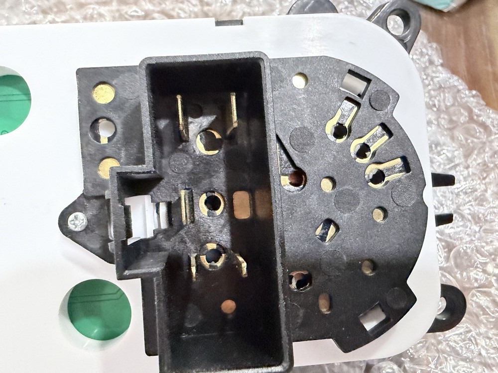 A/C Heater Climate Control Module Panel Compatible With Dodge Ram 1500 2500 35