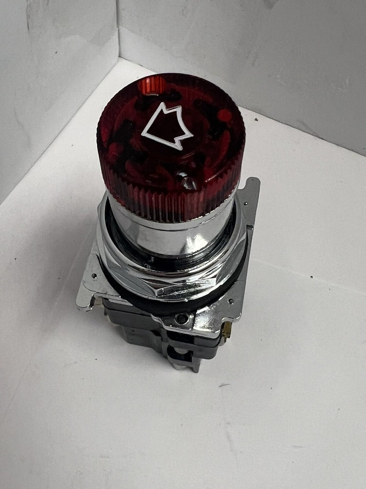 Eaton Cutler Hammer 10250ED11172KR Illuminated Selector Switch