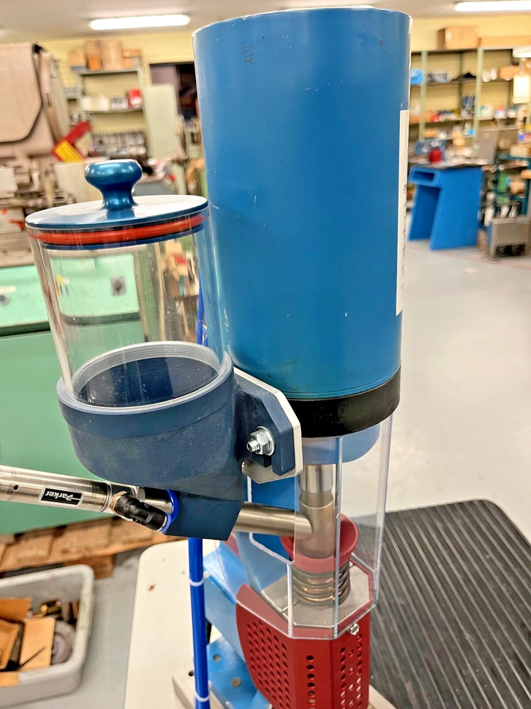 AB-300 PLASTIC INJECTION MACHINE, 120 VOLTS MADE IN CANADA
