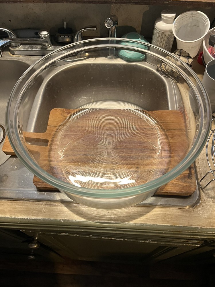 SHARPER IMAGE Super Wave Oven Replacement Glass Bowl And Holder