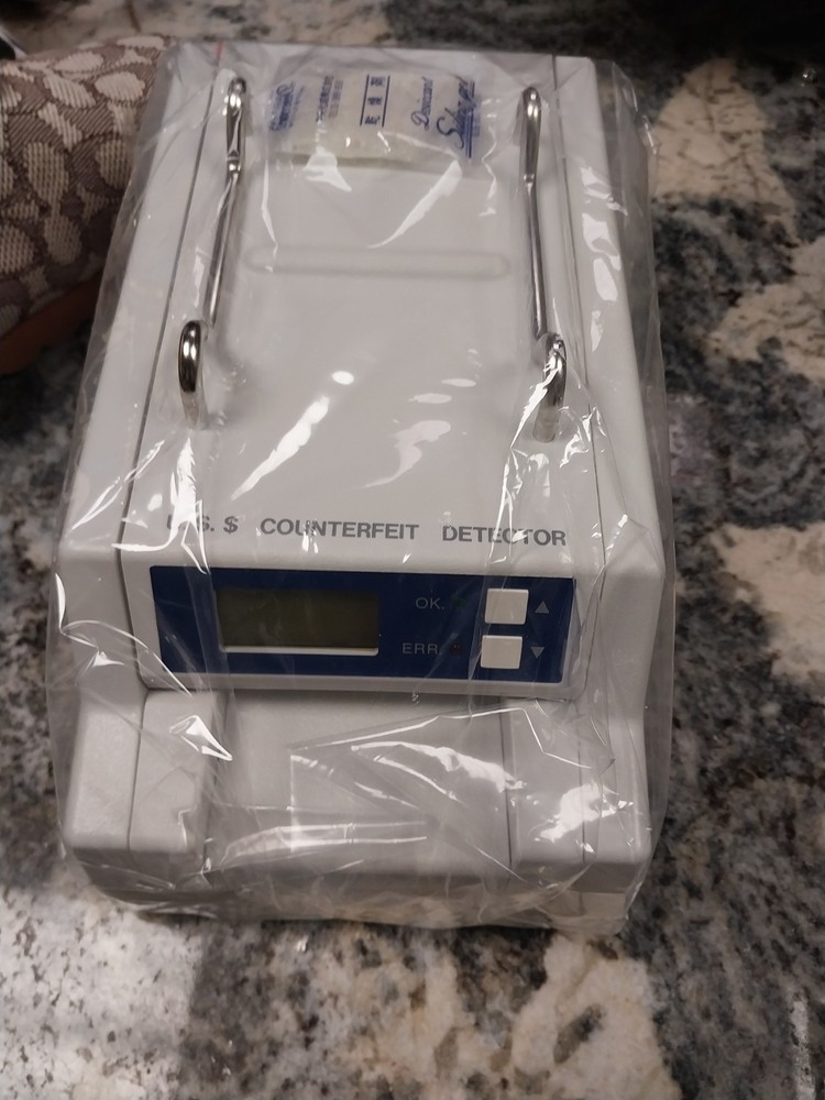 US DOLLAR COUNTERFEIT DETECTOR exc-5700A