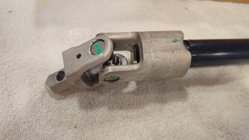 GM 19149105 Shaft,Upper Intermediate Steering