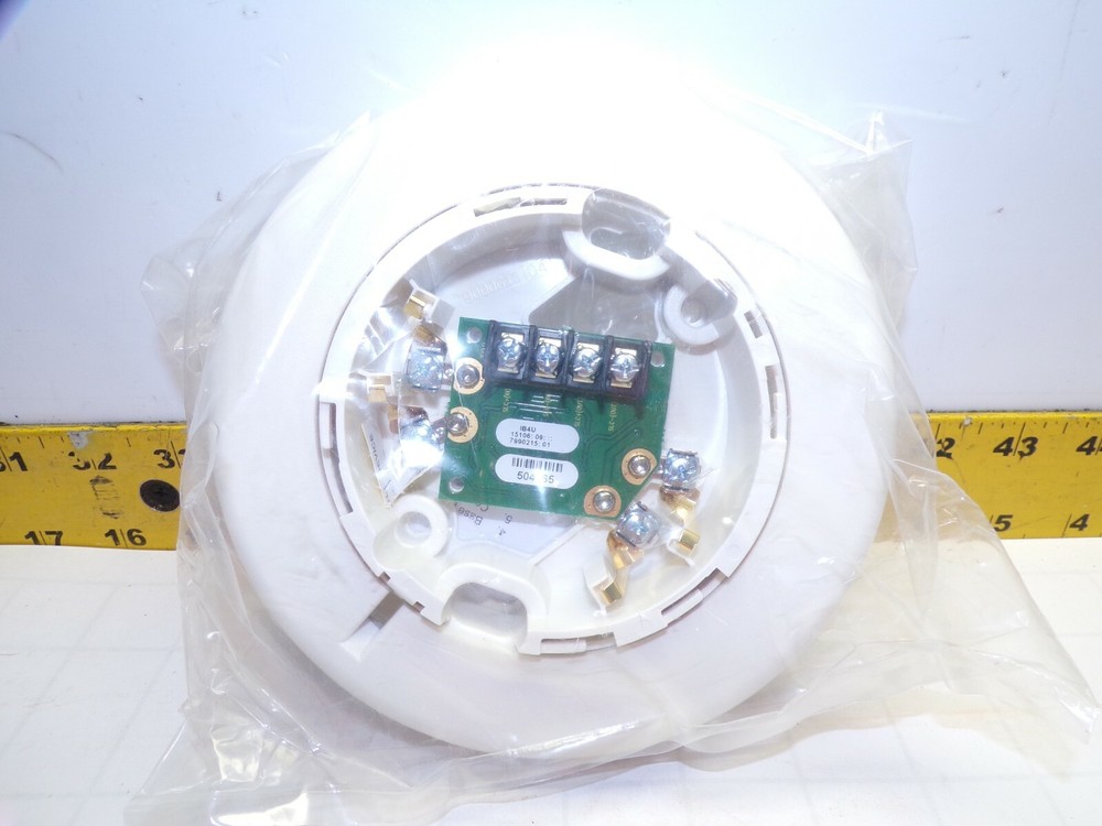 NEW KIDDE ANALOG DETECTOR BASE WITH ISOLATOR IB4U