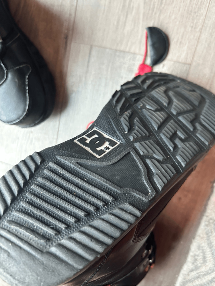 DC men’s Snowboard Boots size 10 2017