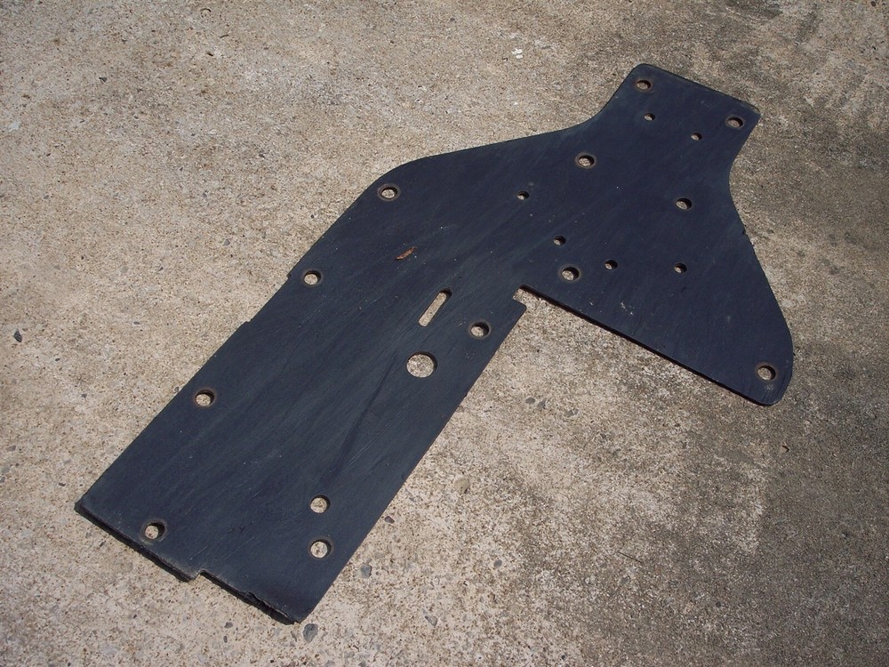Can-Am Commander XT 1000 SKID PLATE Panel Middle Guard 2011