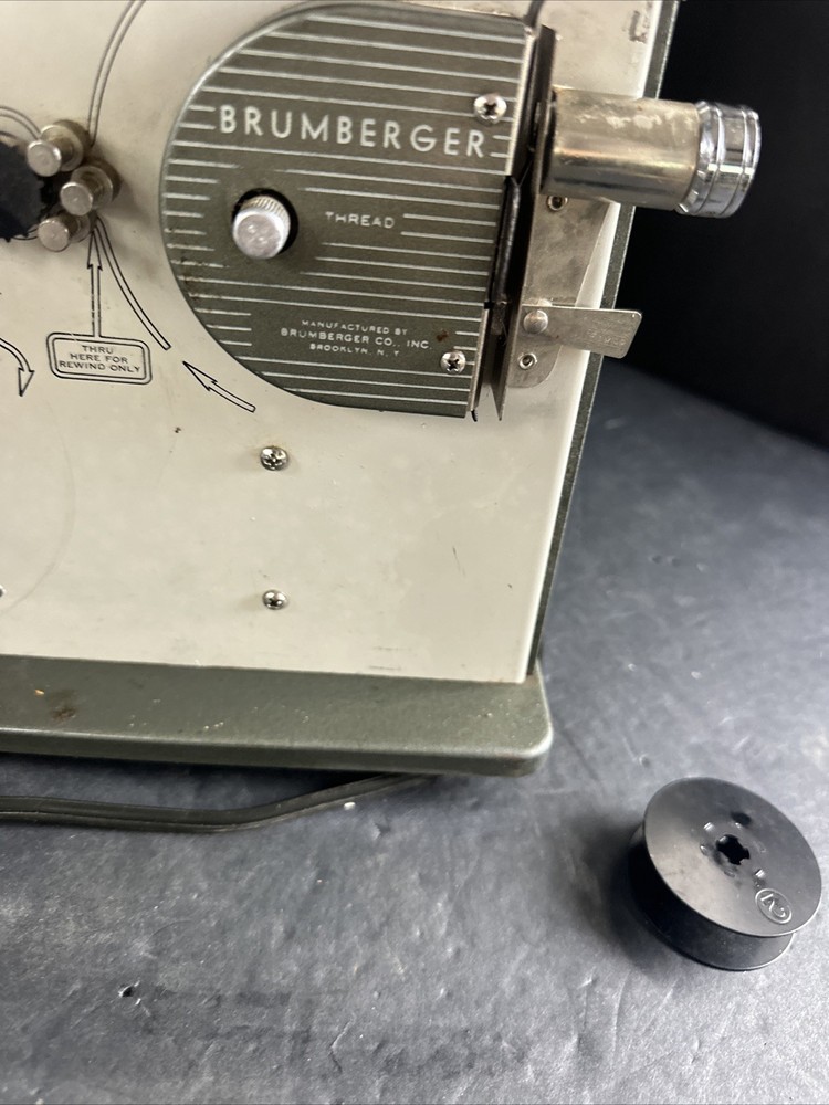 Brumberger 8mm Cine Projector Model 1503 #R76