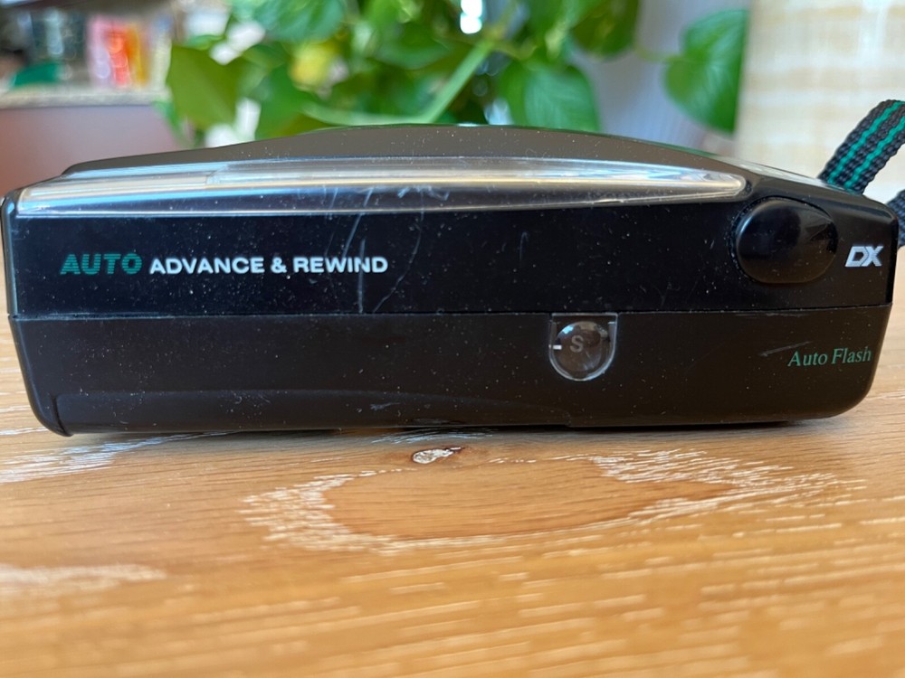 Ansco 35mm Camera Tegra Auto Focus Flash Load Advance Rewind, with camera case