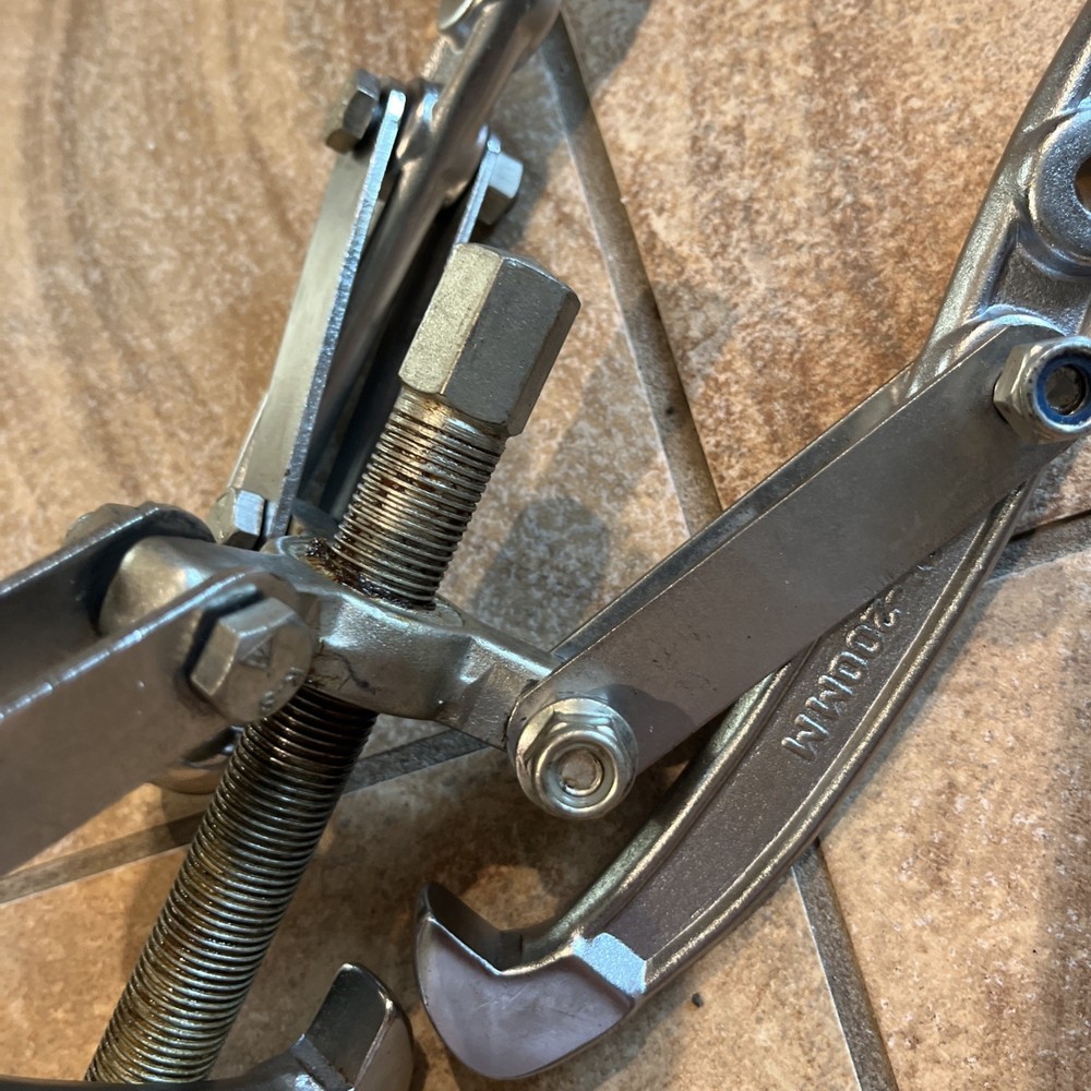 DROP FORGED 8” Pulley Puller *3 JAW /200mm *REVERSIBLE