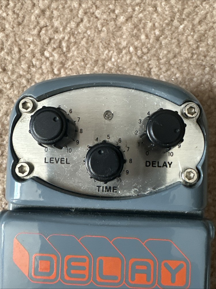 First Act Delay Pedal MX530