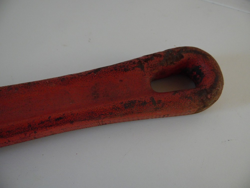 Ridgid Model 36 36-Inch Multi-Sided Secure Grip Straight Pipe Wrench!