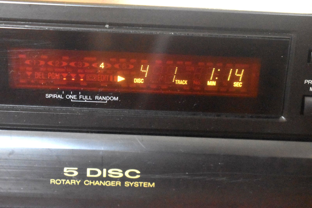 Quasar (Panasonic) CD893 5 CD Disc Changer