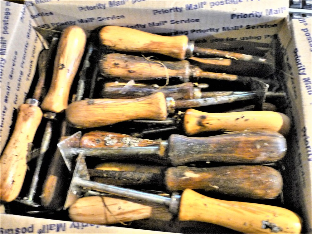 20 Items-Hide Fleshing Scraper-Triangle-Tool-Multi-Purpose-MUST SEE- LOT