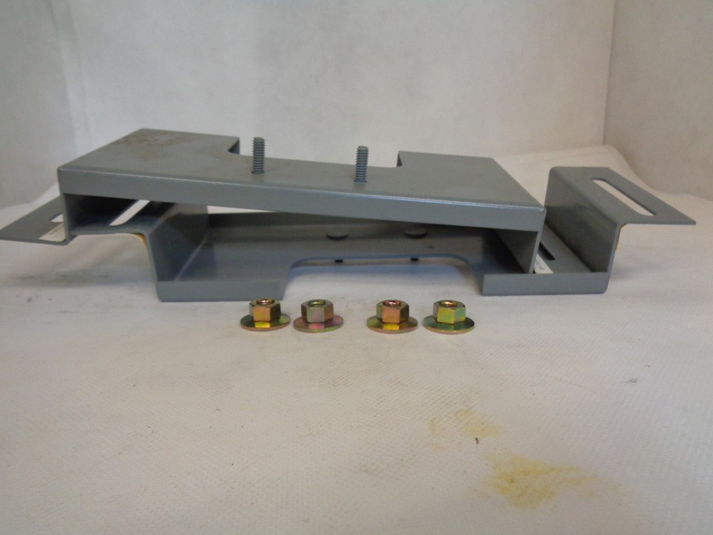 NEW SQUARE D PANELBOARD INTERIOR MOUNTING BRACKET NQ25S