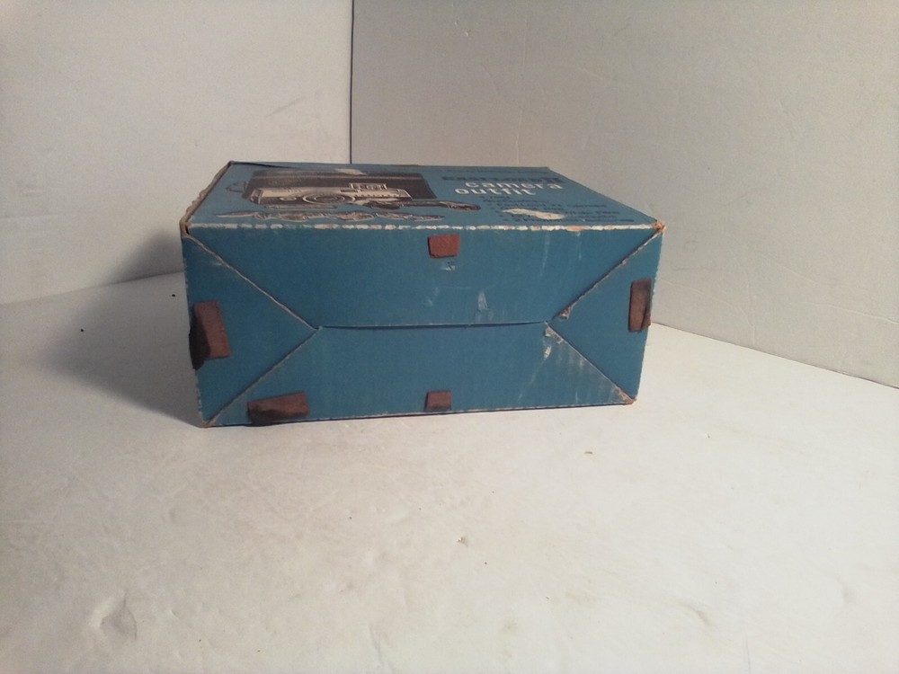 Sears 126 EASI-LOAD II Camera, Carrying Case, Instructions, and Flash Bulbs