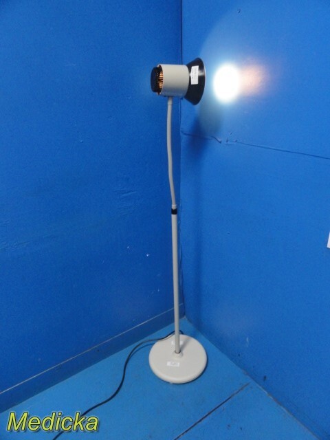 Moore Medical Model 70902 Basic Exam Light | Floor Stand | Flexible Neck ~36477