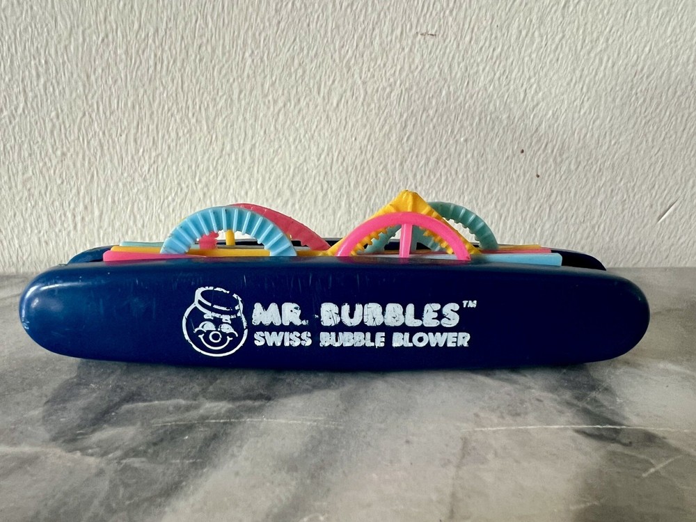Mr Bubbles Swiss Bubble Blower - 6 different shaped wands