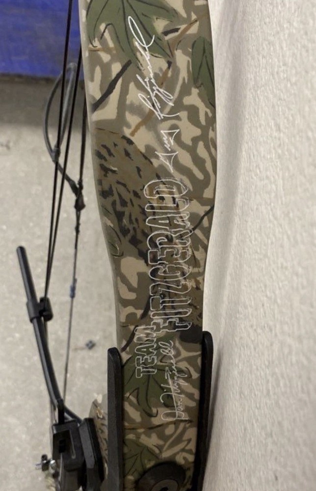 PSE Nova Game Sport Compound Bow with Hard Case, Arrows, Arrow Holder, Release