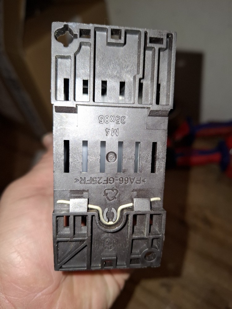 Siemens 3RW3016-1BB04 Soft Starter