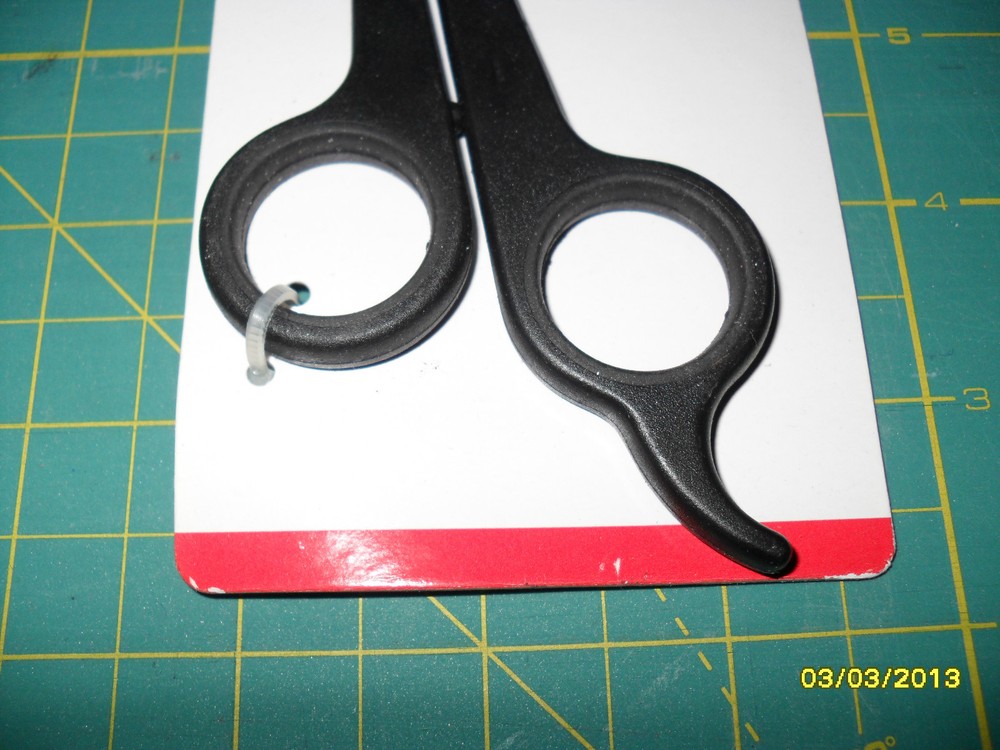 Salon Selectives Diamond-Sharpened Scissors - BLACK Handles