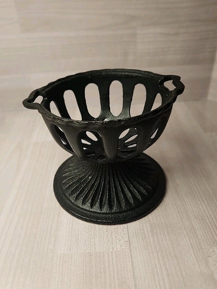 Vintage Cast Iron Yarn/String Holder, BOTTOM HALF ONLY