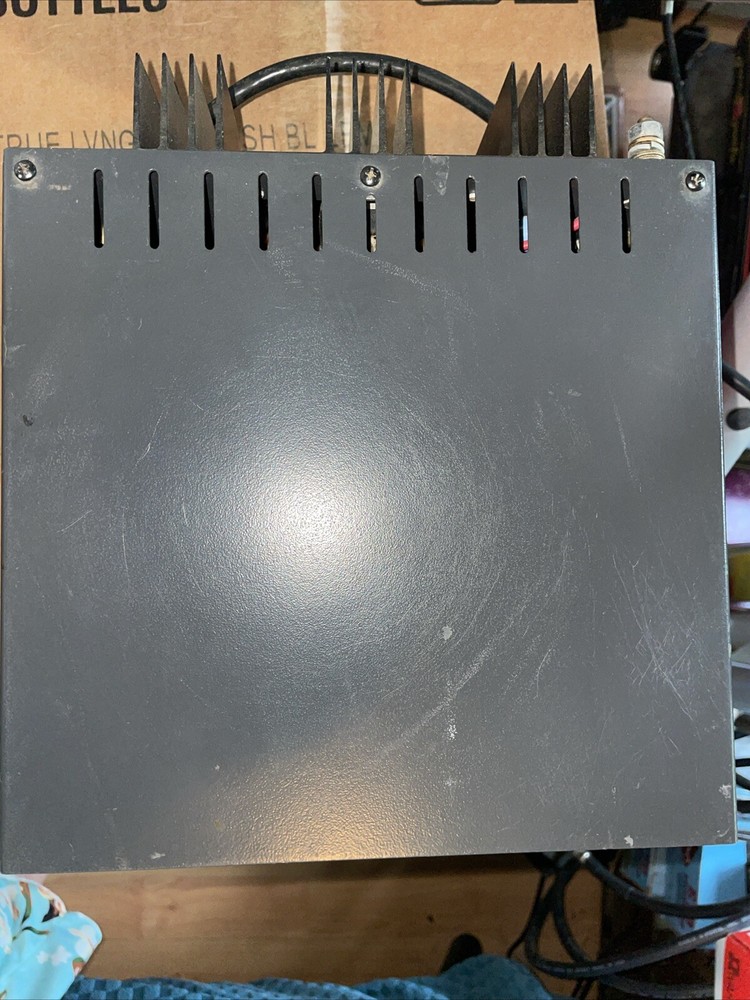 Astron RS-20A 13.8VDC 20A Linear Power Supply