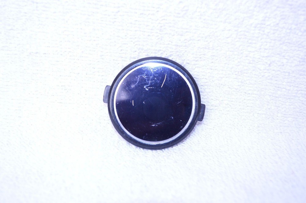 Generic 49 mm Plastic Tab Lock Front Lens/Filter Cap  (LC-4)