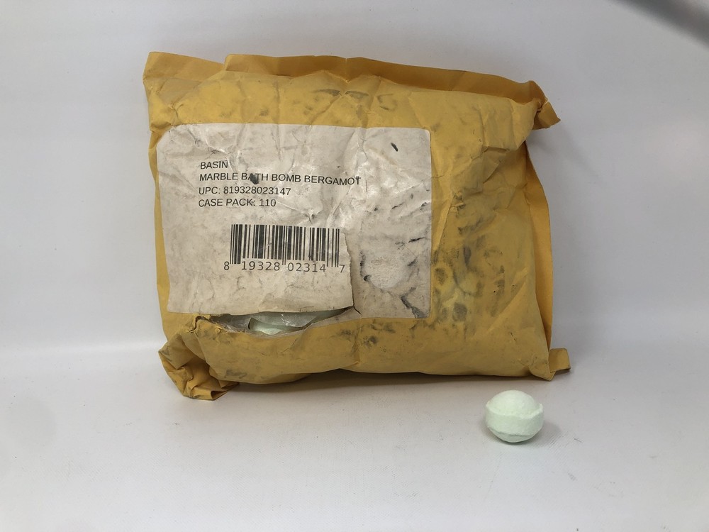 BASIN Marble Bath Bomb Bergamot Scent