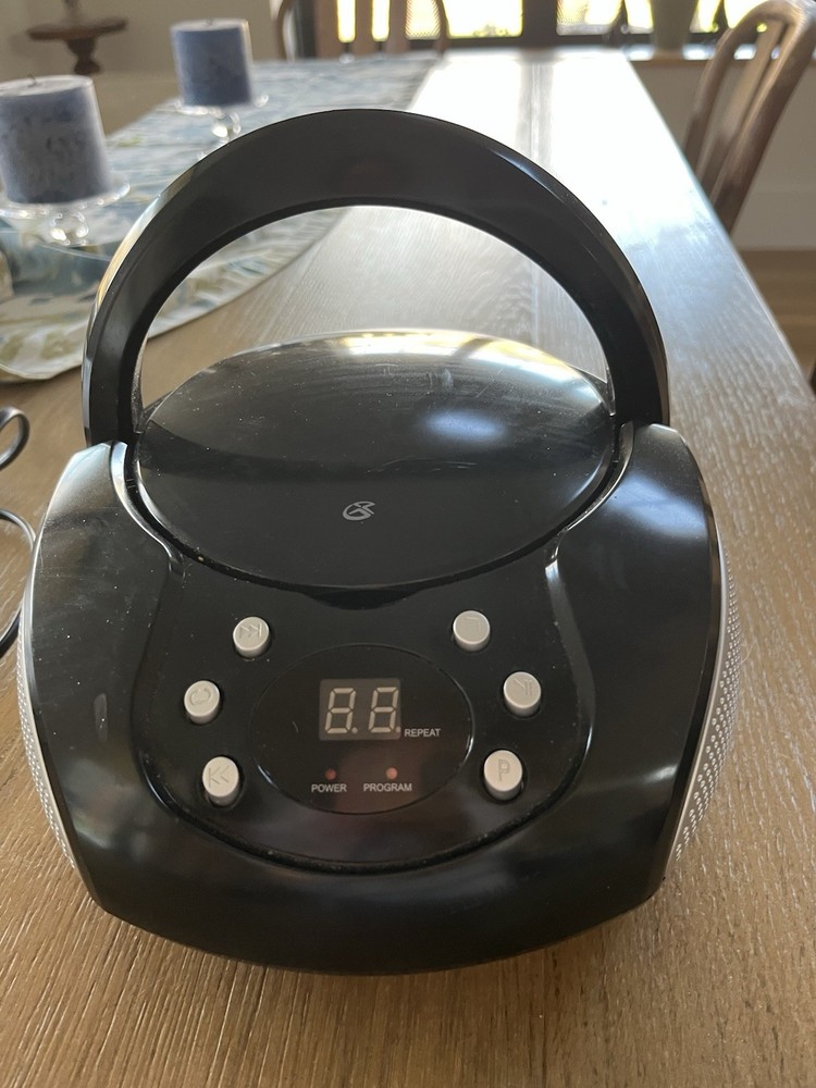 GPX Portable CD Player