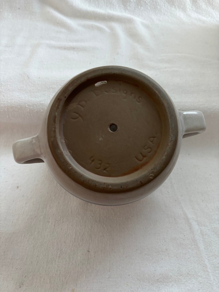 DECORATIVE POT VASE VINTAGE Y.D. DESIGNS NICE