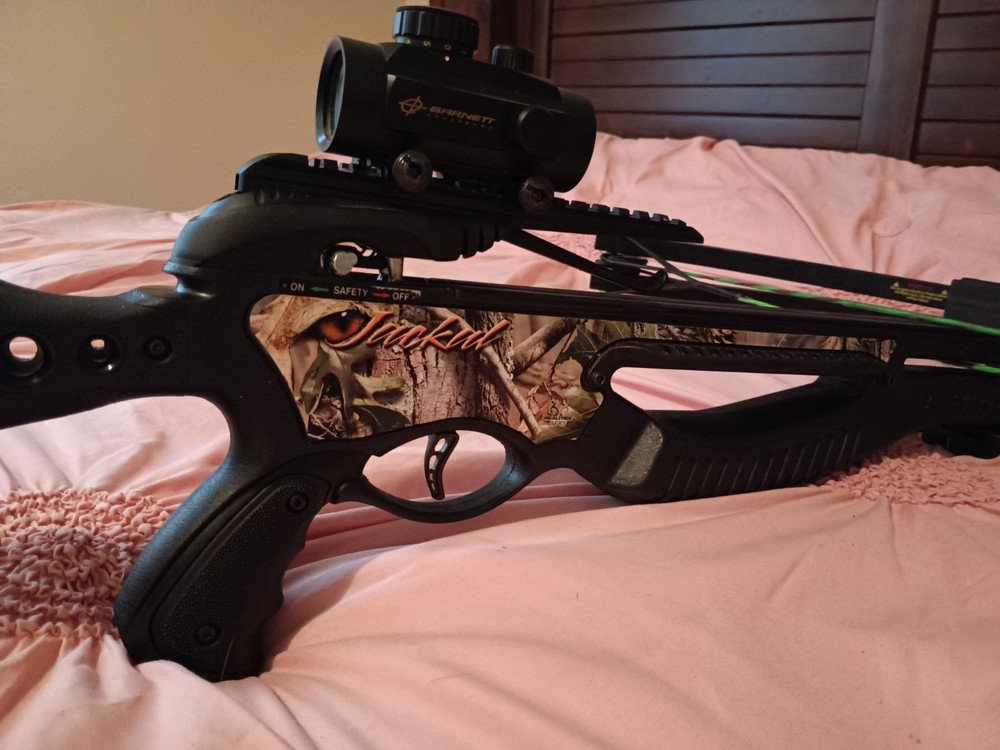 Barnett Jackal Crossbow with scope