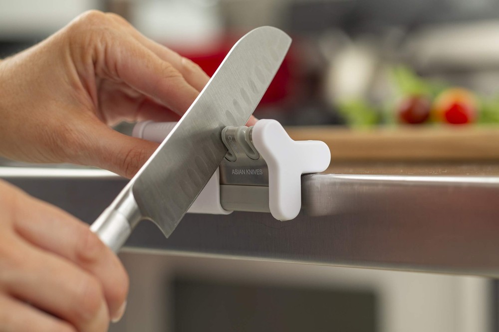 New Smith's Sharpeners Slide Sharp 4 Sharpener White 51124