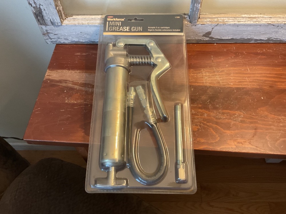 Legacy Workforce Mini Grease Gun L1305
