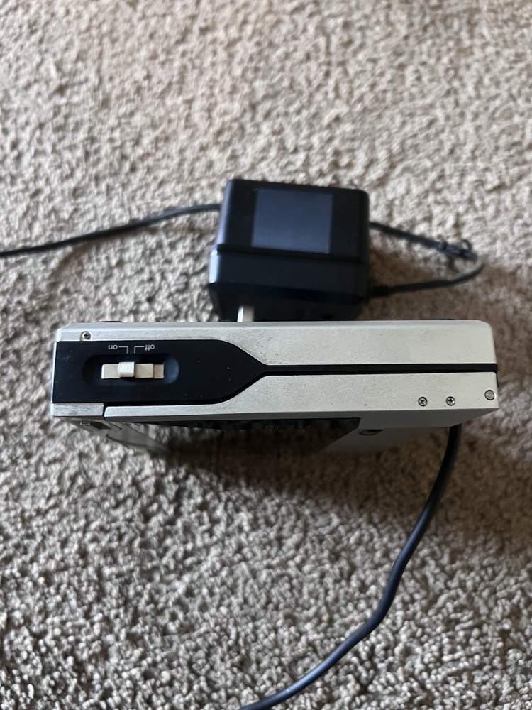 Technics SL-XP7 Digital Portable CD Player W/ Power Adapter AS IS