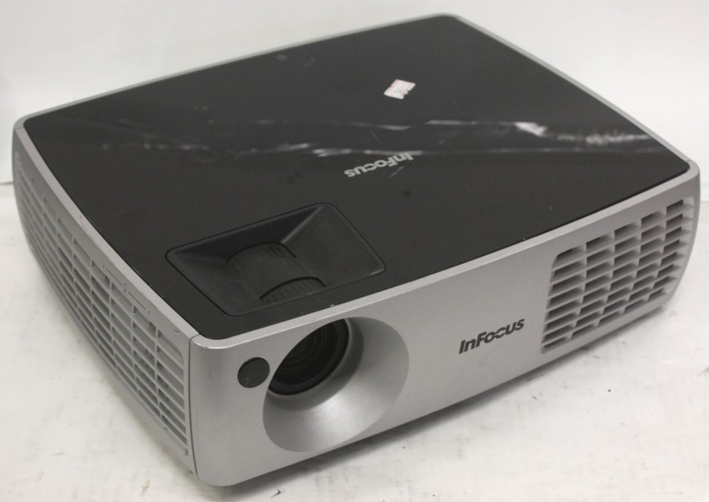 Tested Working * Under 2000 Hours * Infocus IN3904LB WXGA Projector