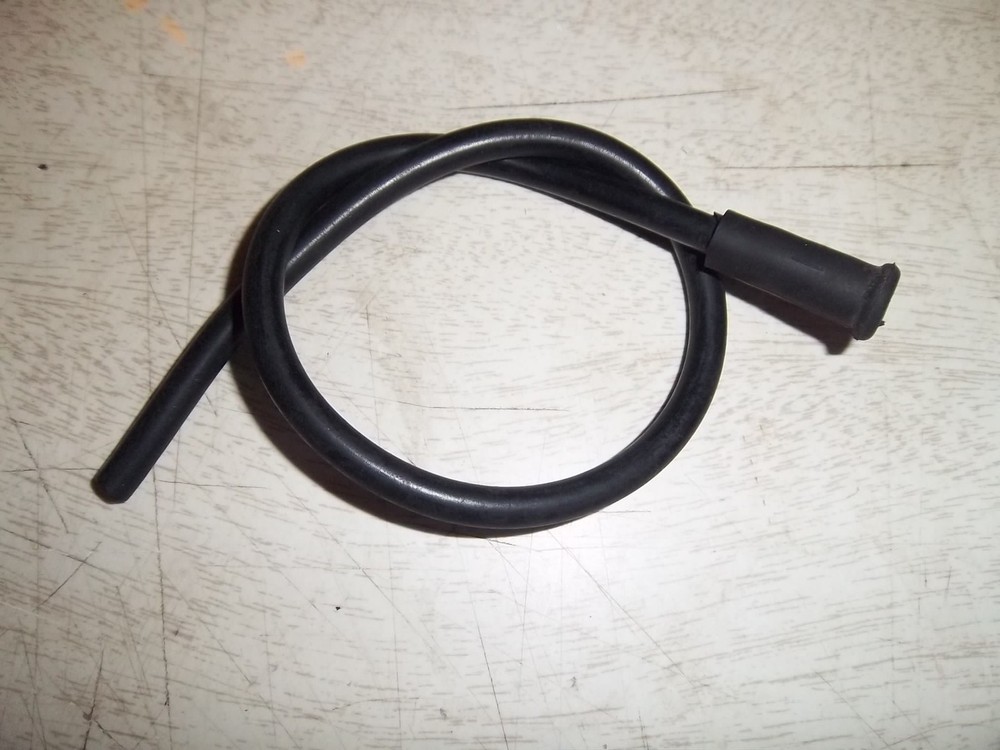 NOS HT CABLE 17" WITH COPPER CORE WITH SPARK PLUG CONNECTOR UNSUPPRESSED
